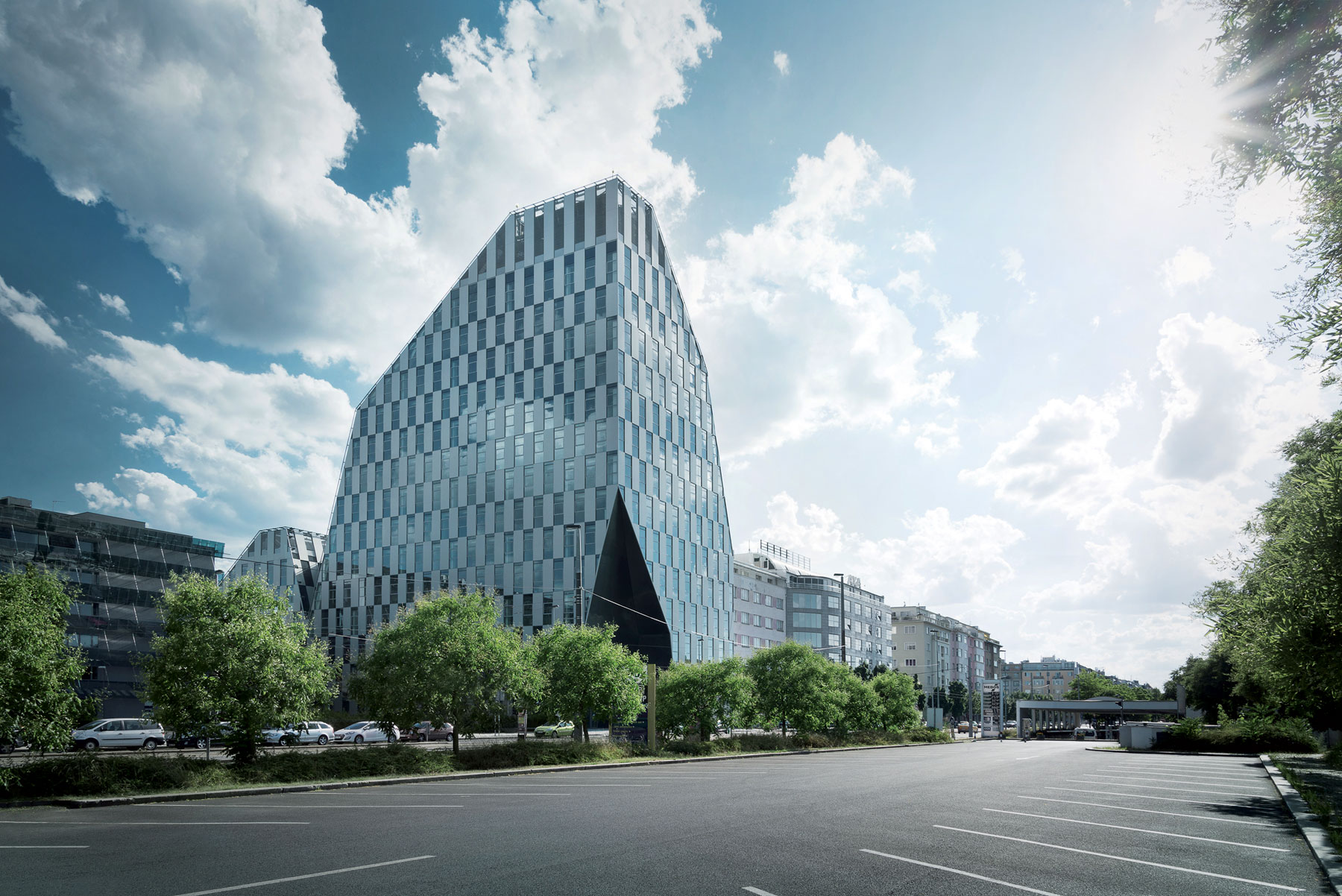Budova Crystal Prague patří mezi klíčové nově dokončené kancelářské projekty.  Foto: Vojtěch Zikmunda