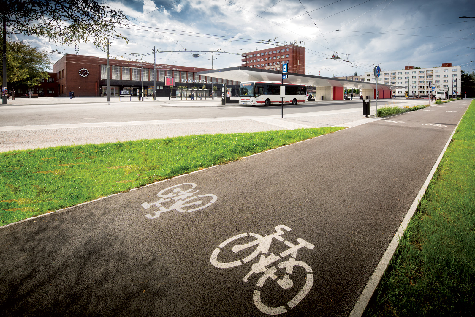 Návrh je koncipován s ohledem na chodce i cyklisty.