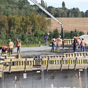 Výstavba úseků dálnice D3 na Českobudějovicku