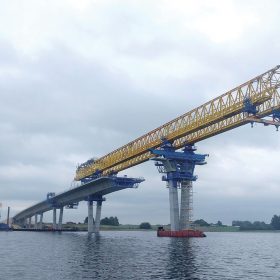 Obr. 10 Výstavba nosné konstrukce01