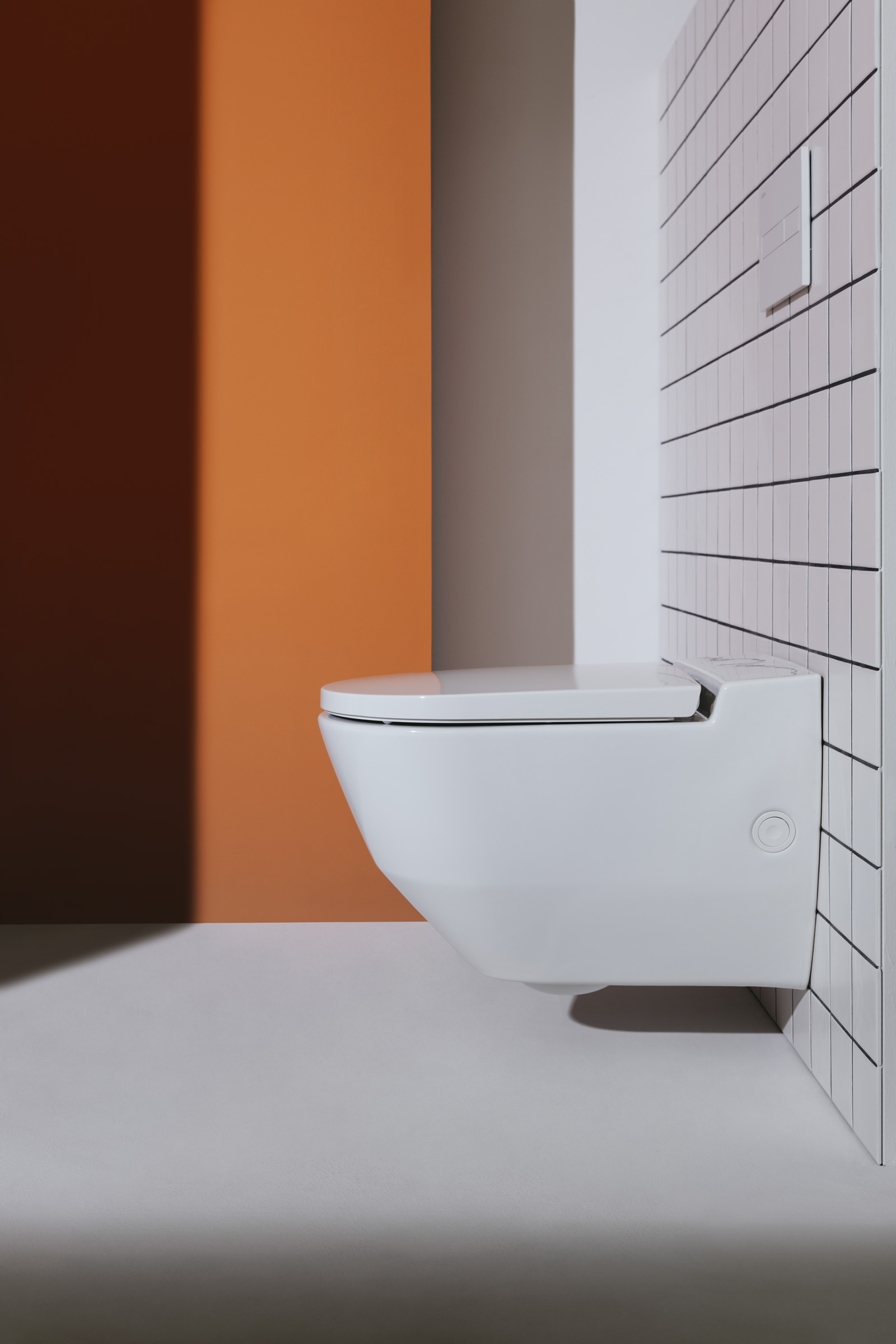WC Cleanet Navia Celokapotovaný kompaktní design