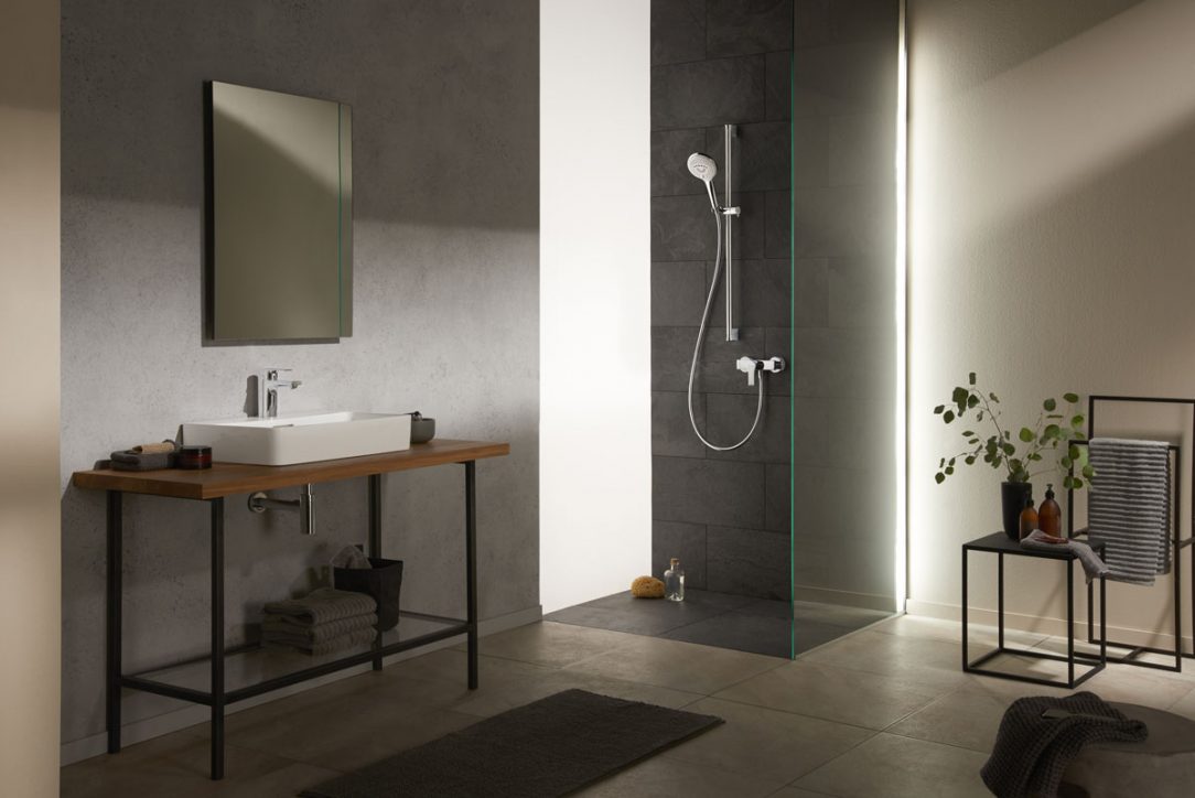 Rozsáhlá série Kludi Zenta SL, která se v současnosti skládá z celkem 18 výrob-ků, umožňuje realizovat širokou škálu konstrukčních řešení v moderních a špičkových koupelnách.