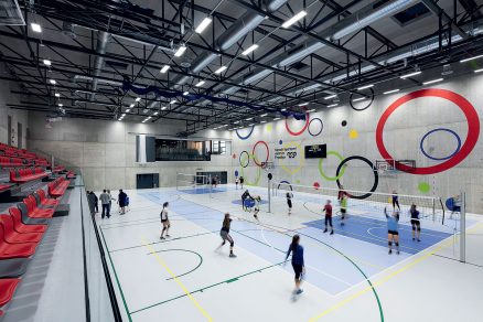 Hlavním cílem stavby bylo vybudovat halu pro volejbal a basketbal.