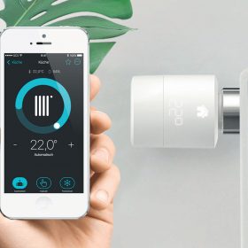 Obr. 2 Řízení vytápění programovatelnou termostatickou hlavicí
