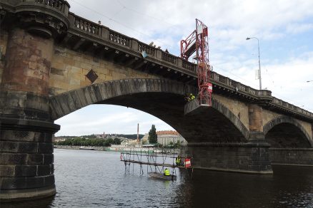 Palackého most – diagnostika mostu - instalace snímačů pro statickou zatěžovací zkoušku