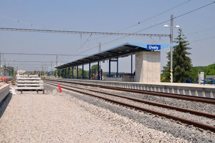 Železniční stanice Úvaly
