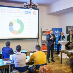 Do velkého projektu s cílem snížit energetickou náročnost svých budov se pustila ČVUT v Praze