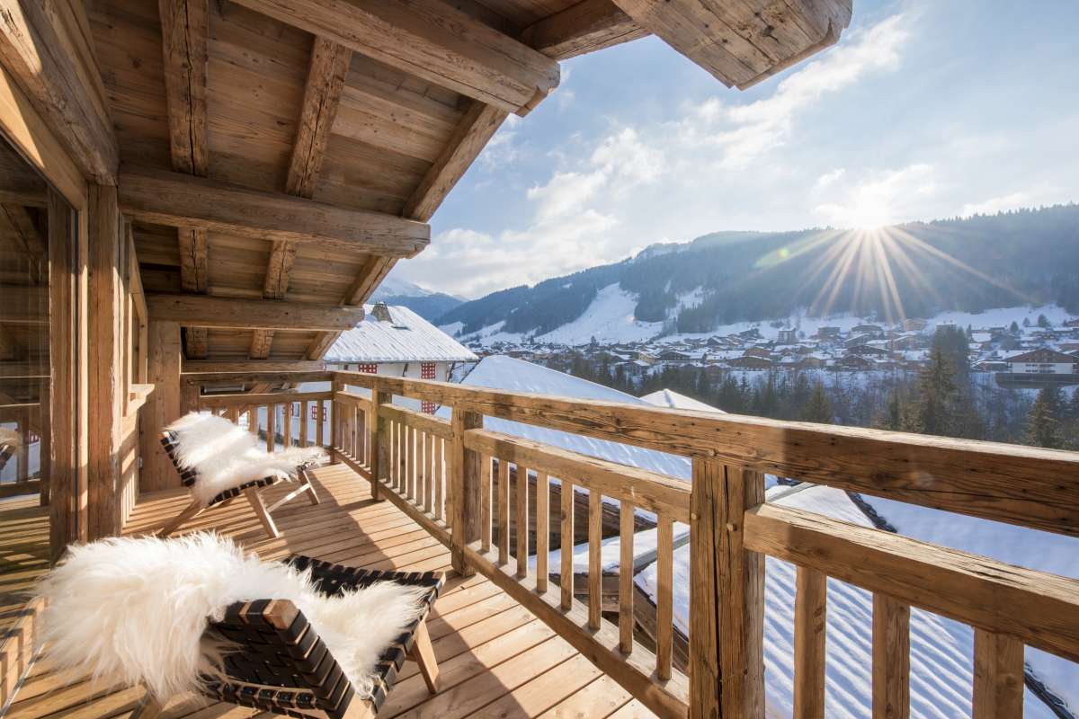 Pohodlná horská chata zasazená do svahu s nádherným výhledem na Morzine