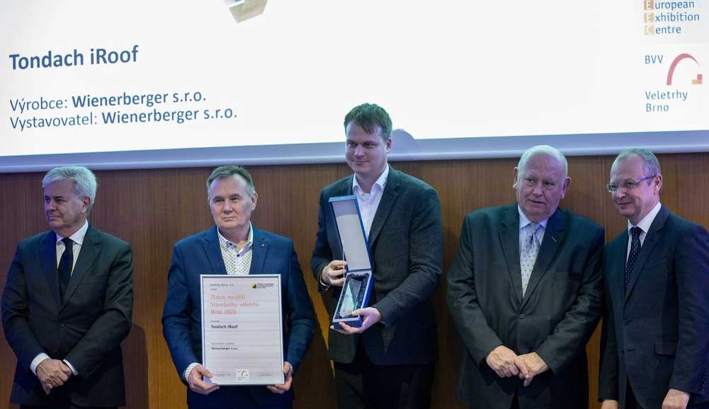 Tepelněizolační systém iRoof značky Tondach získal dne 26. 2. 2020 ocenění Zlatá medaile Stavebních veletrhů Brno 2020.