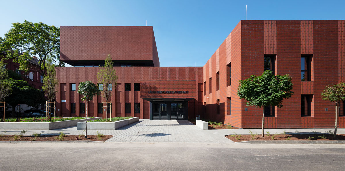 Komunitní centrum Láng od Archikon