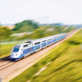 Správa železnic se rozhodla v koordinaci s ministerstvem dopravy využít více než padesátiletého technického know how francouzských železnic.