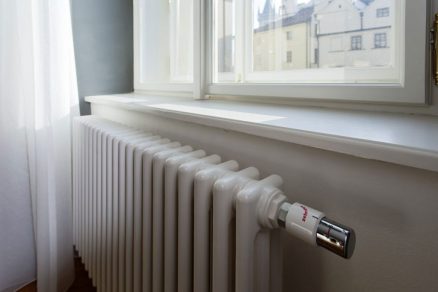 Zehnder Charleston snadná údržba stálý výkon a o 35 vyšší podíl sálavého tepla