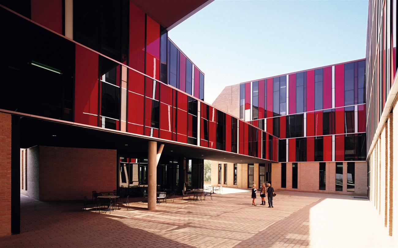 Alejandro Aravena St Edward s University New Residence and Dining Hall