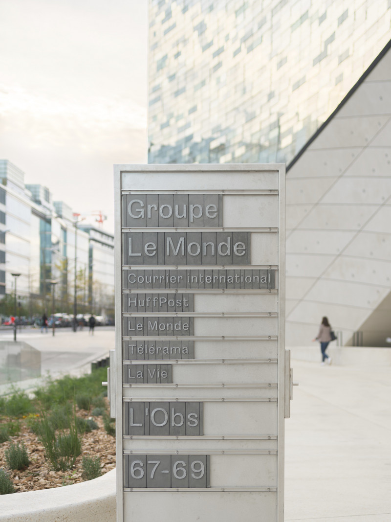 V budově sídlí 6 redakcí skupiny Le Monde, které zaměstnávají dohromady 1600 zaměstnanců.