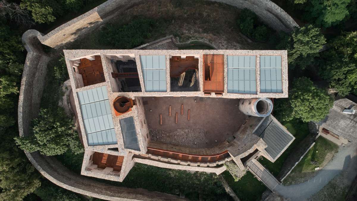 Architekti mapovali hrad pomocí fotek z dronů.