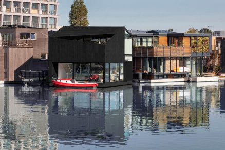 065 HR 19 Floating Home Schoonschip residential exterior facade i29