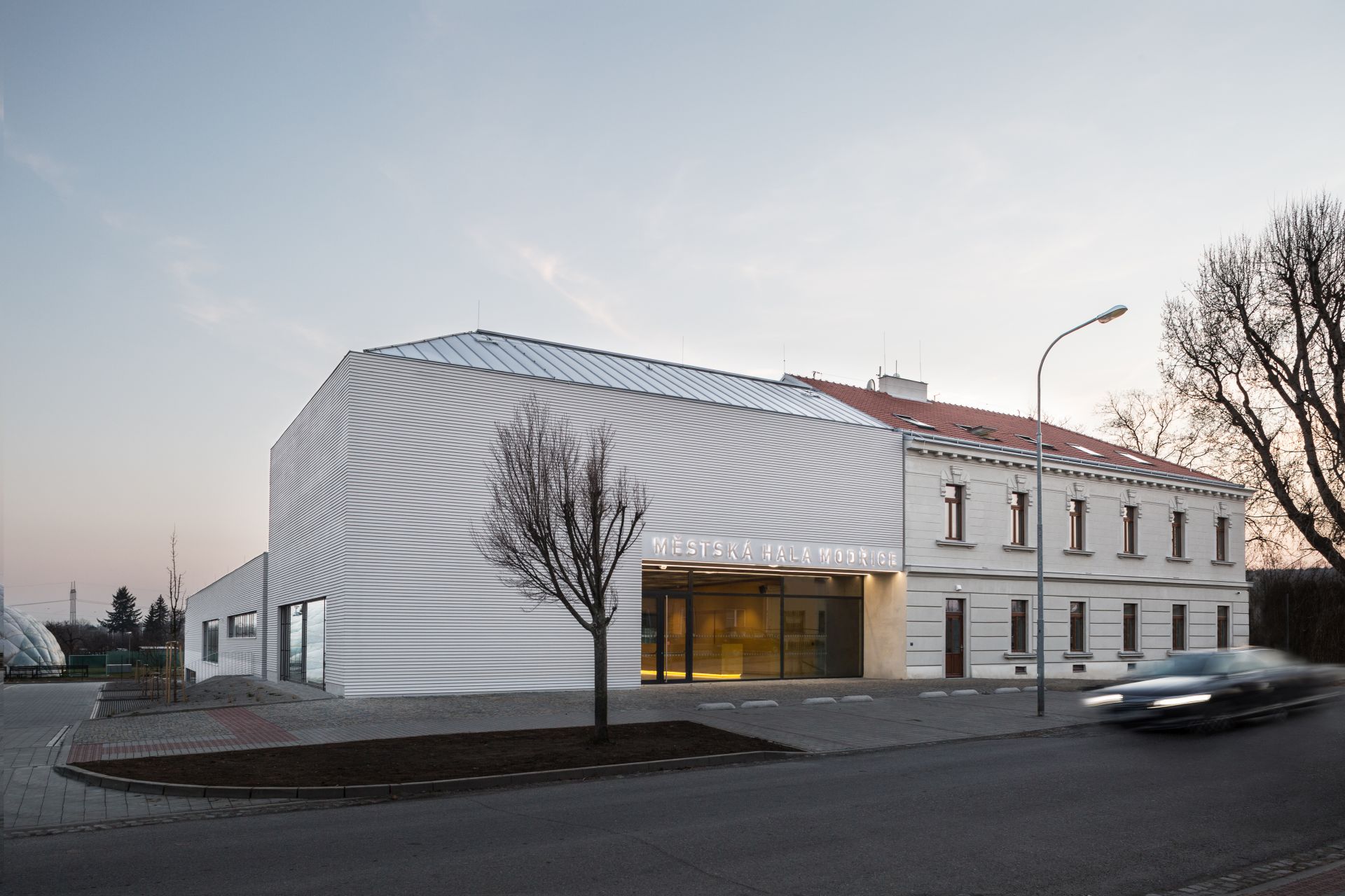 Městská hala Modřice / Atelier bod architekti