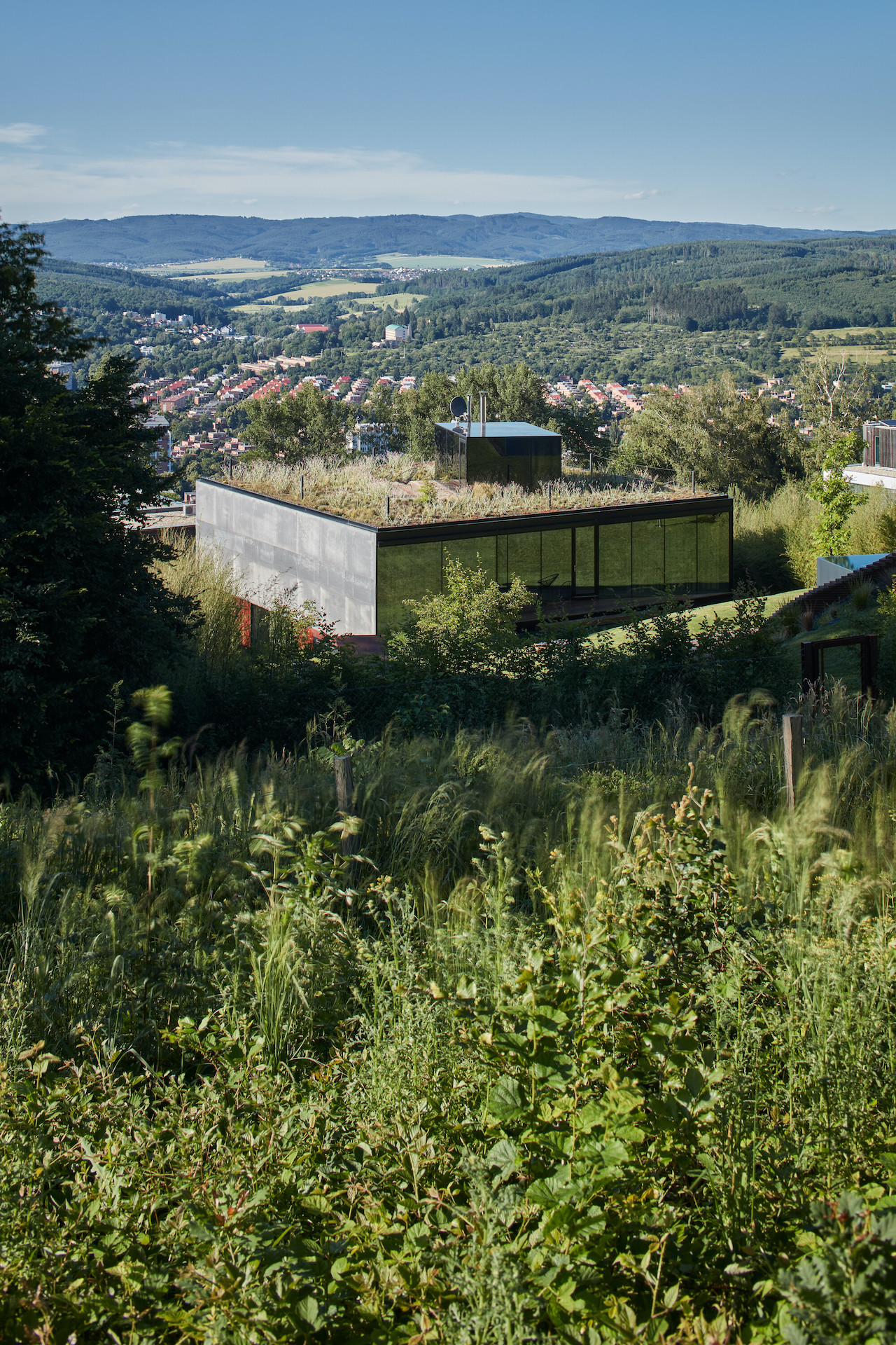 LAZY House