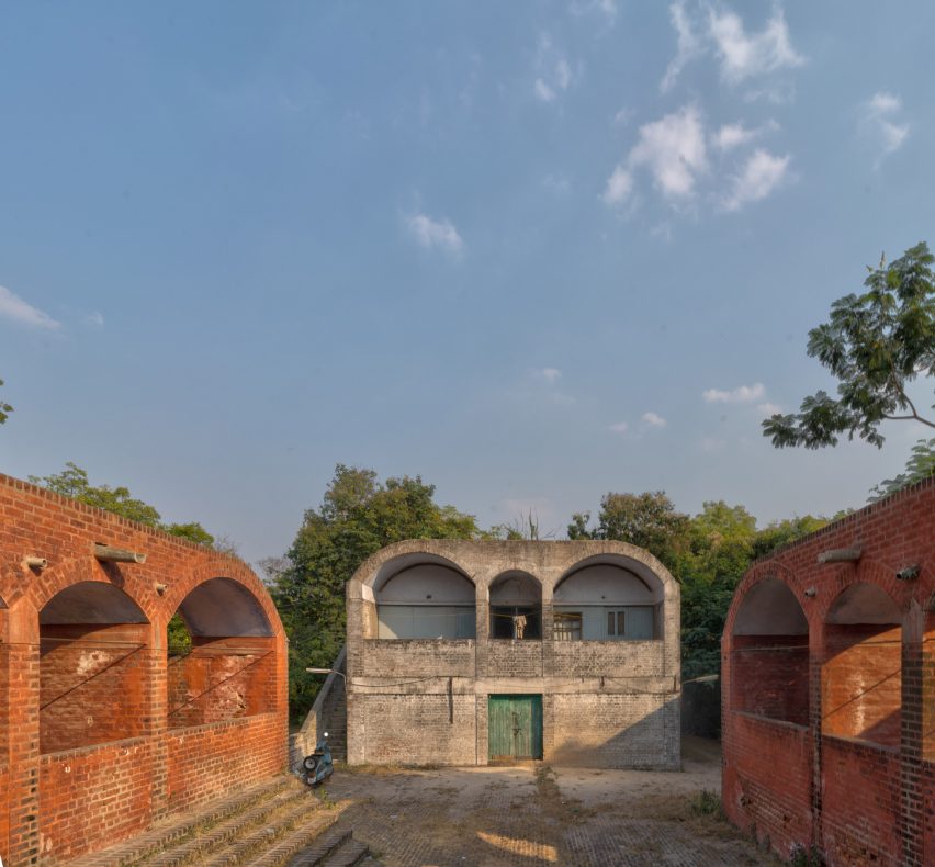 balkrishna doshi riba royal gold medal dezeen 2364 col 0 852x790 1