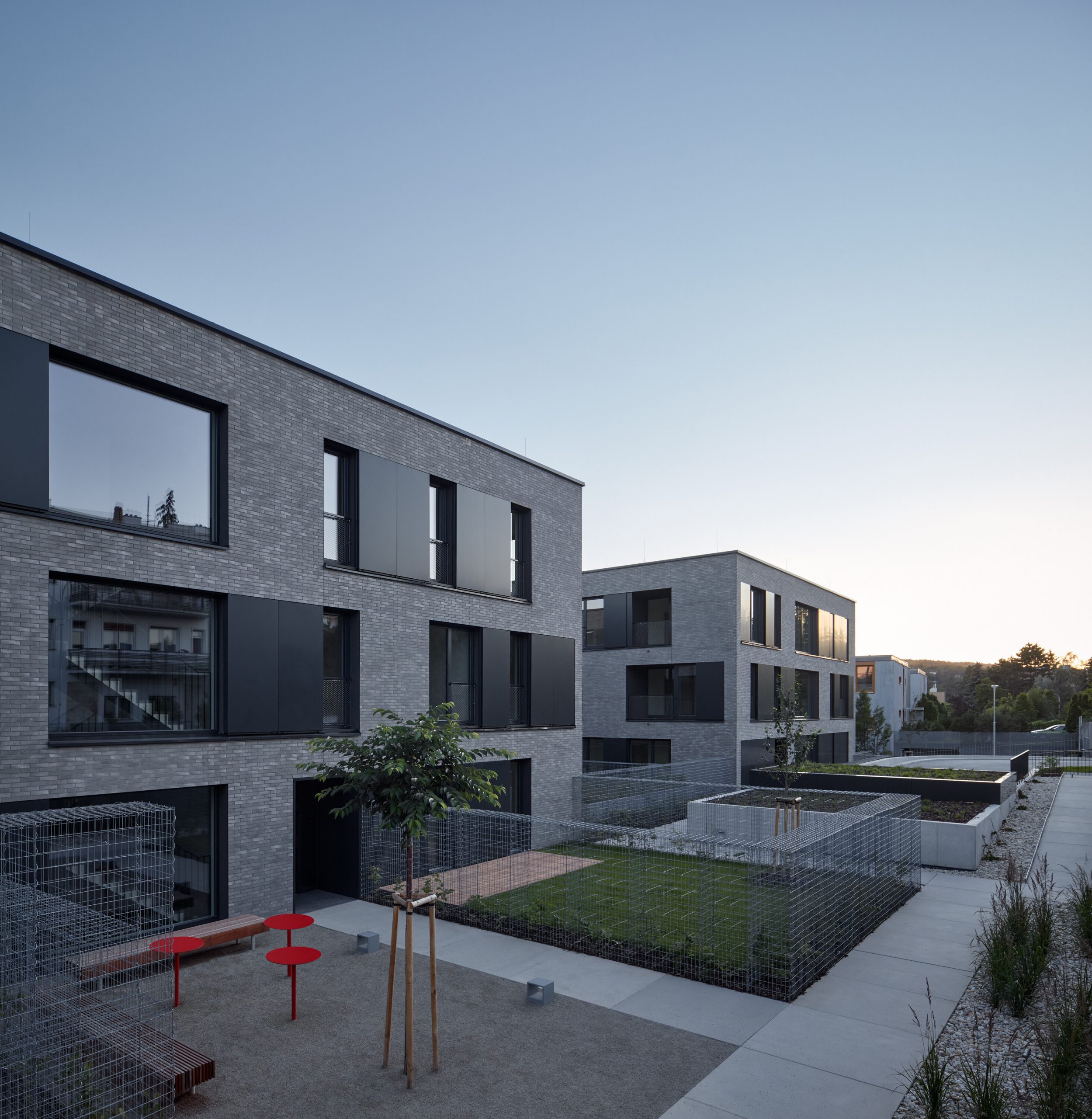 kuba pilar architekti four houses in one boysplaynice 15
