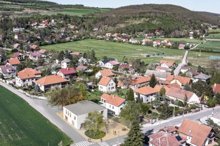 Víceúčelový dům obce Hlásná Třebaň - výsledky soutěže - 2. cena