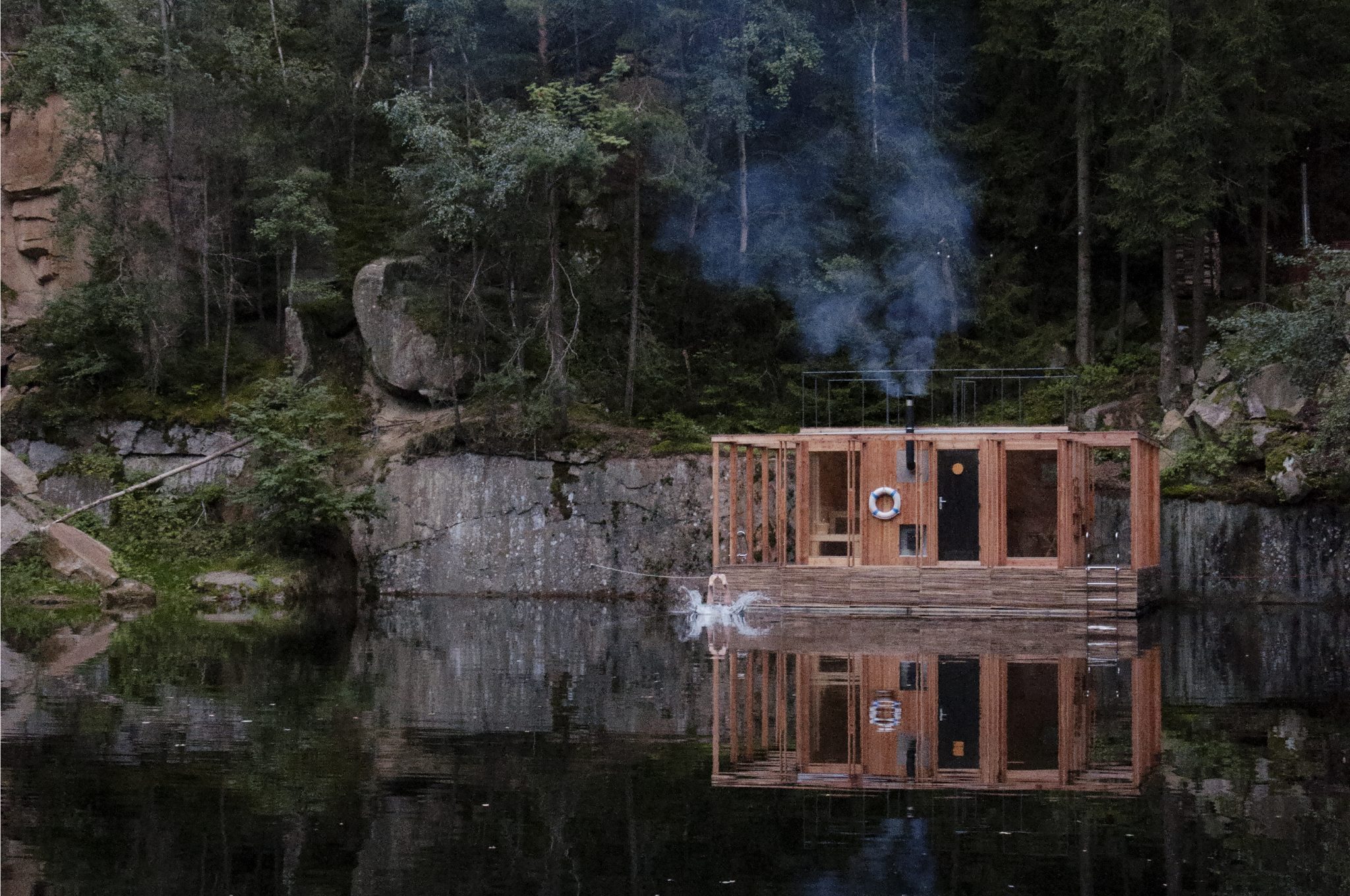 Plovoucí sauna Lom