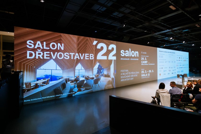 Salon dřevostaveb `22