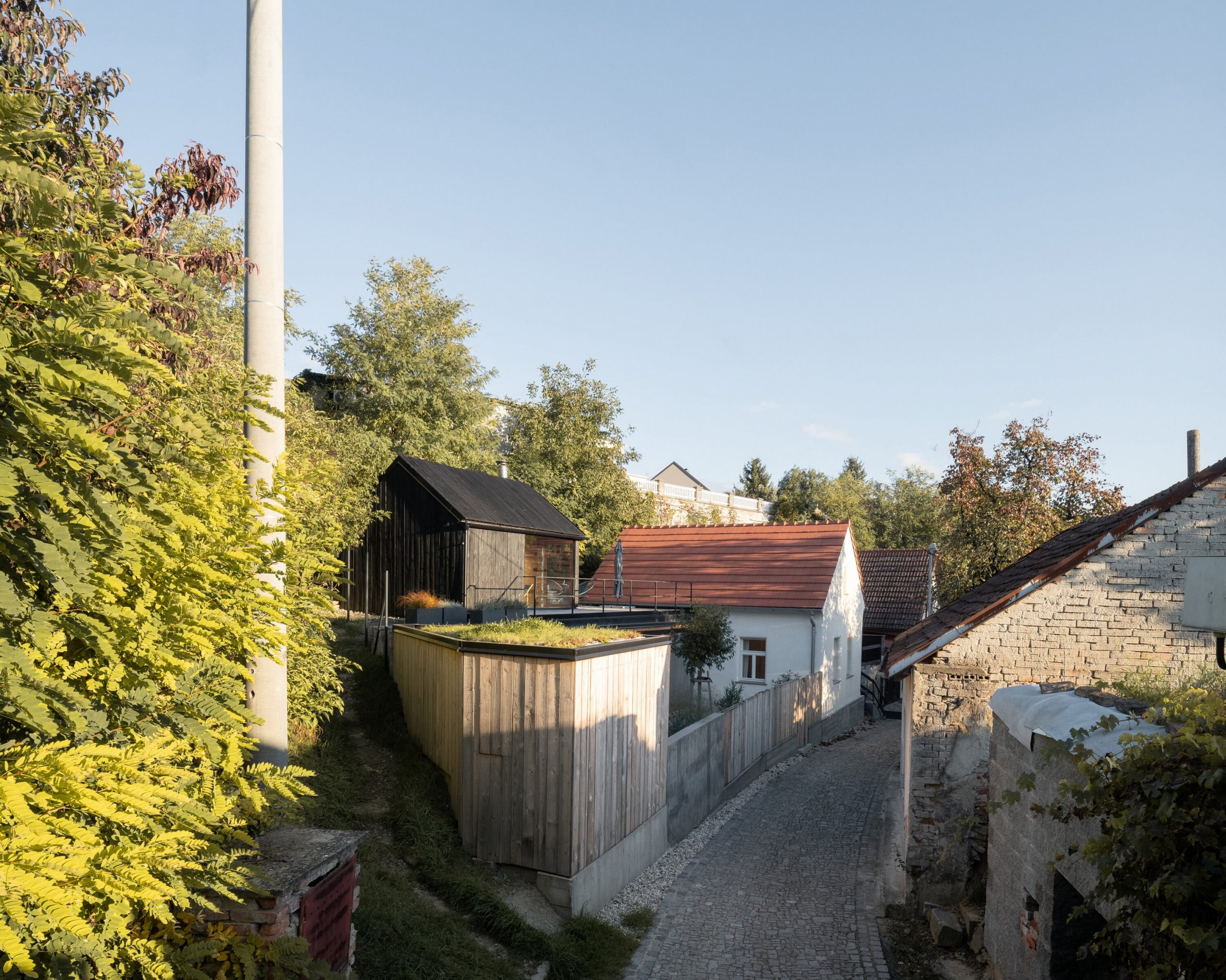 senaa weekend house in bukovany alex shoots buildings 01 min
