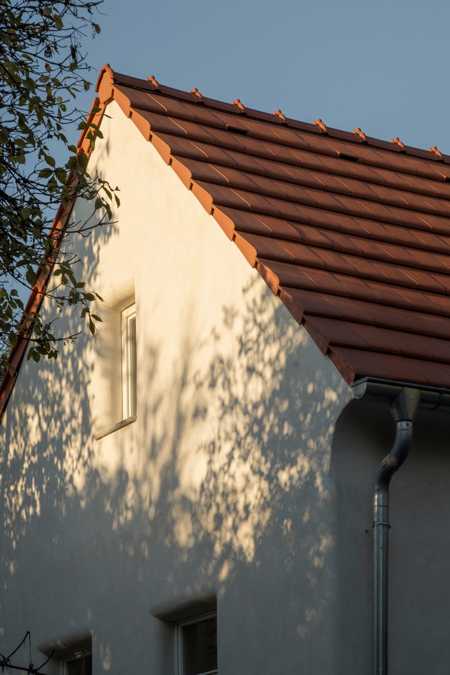senaa weekend house in bukovany alex shoots buildings 06 min