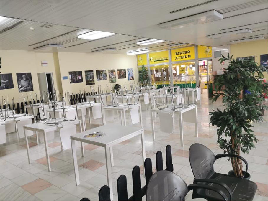 Nemocniční bistro a samoobsluha ve FN Brno - původní stav