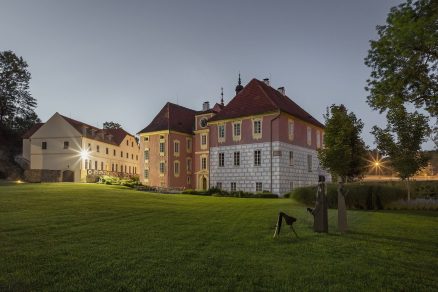 Areál zámku Mitrowicz