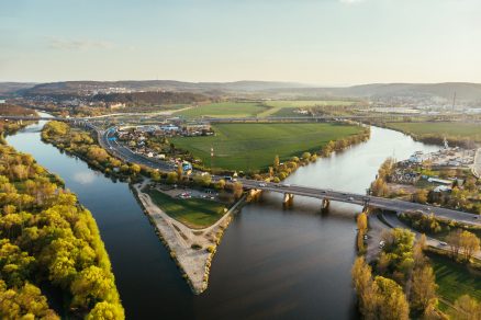 Říční krajina na soutoku Berounky a Vltavy v Praze