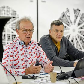 Kees Christiaanse, předseda poroty a Michal Kohout, místopředseda poroty, během jednání soutěžní poroty, zdroj: ONplan