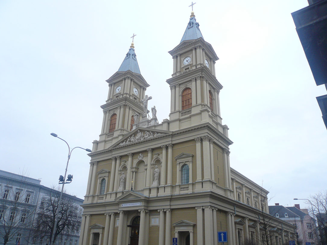 Katedrála Božského spasitele Ostrava (foto 3) Architektonická kancelář Ing. arch. Tomáš Šonovský RHEINZINK- CLASSIC walzblank