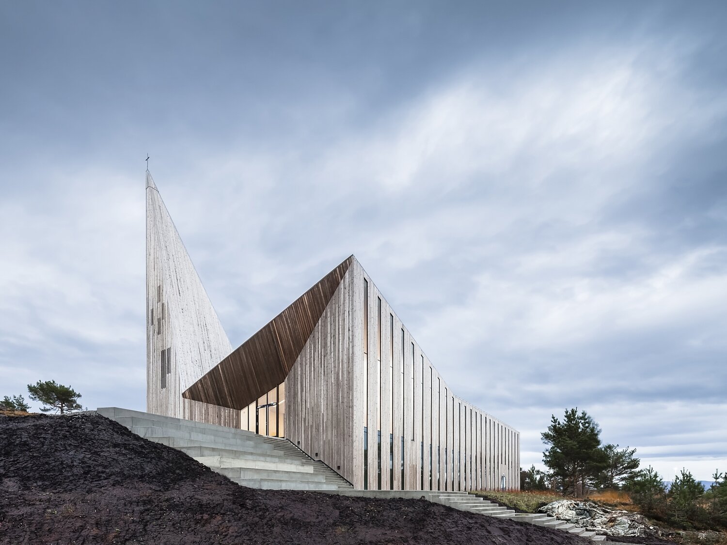 Kostel Knarvik, Hordaland, Norsko, foto: Hundven-Clements Photography & Reiulf Ramstad Arkitekter