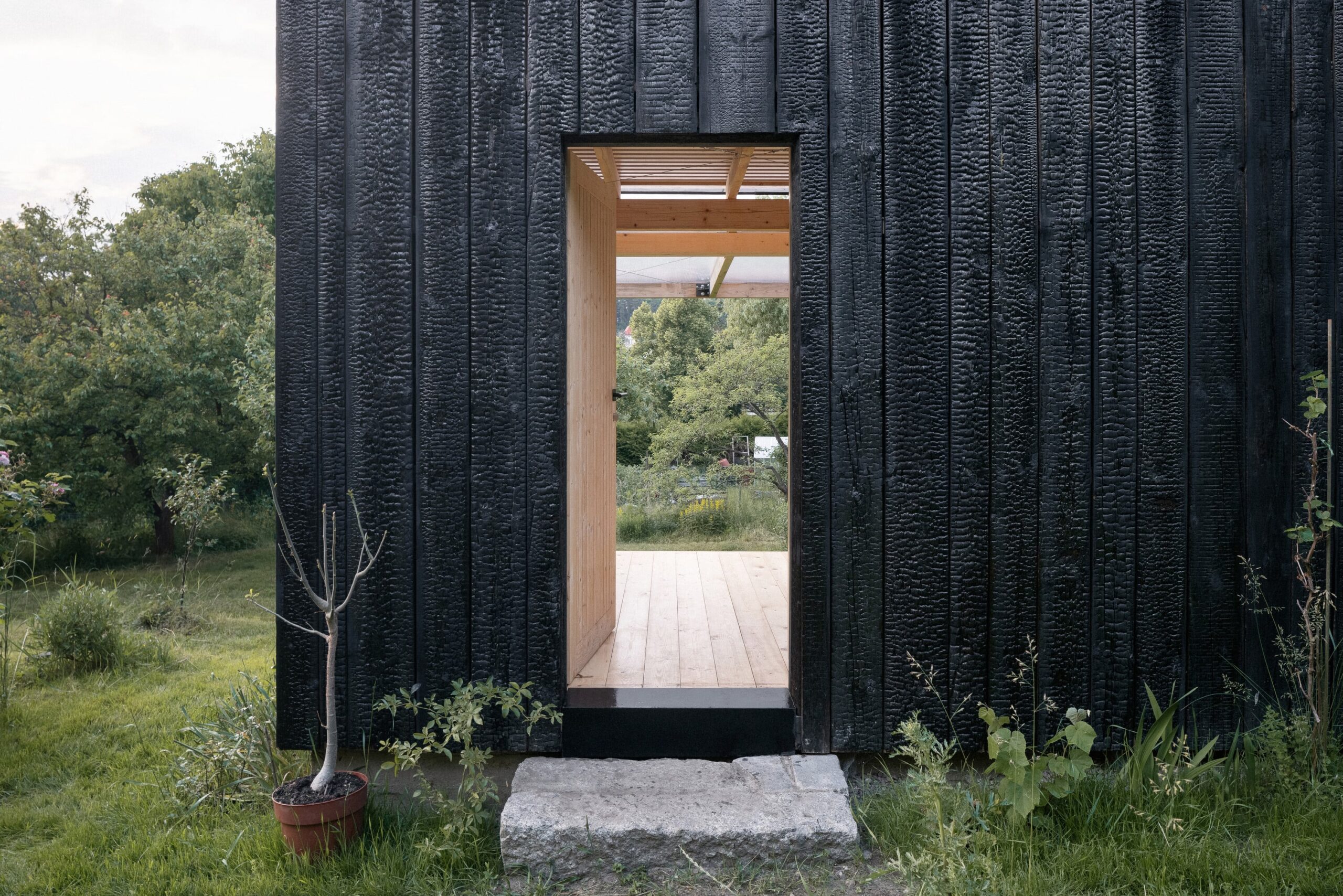 byro architekti garden pavilion alex shoots buildings 23 min