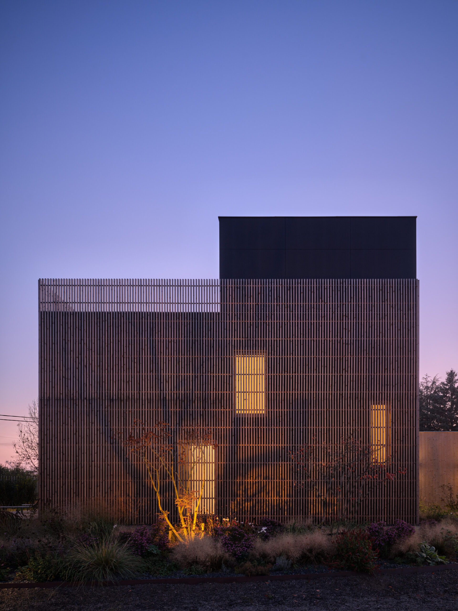 eko modular family and company headquarters eko modular boysplaynice 24