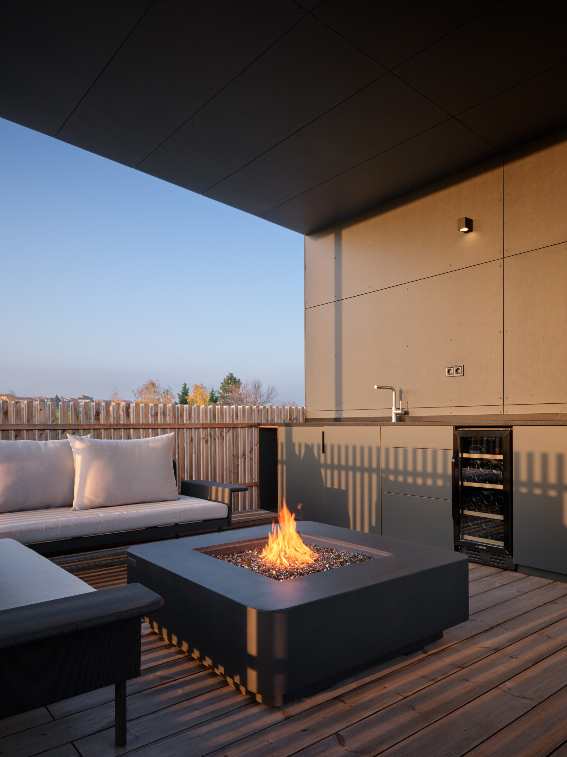 eko modular family and company headquarters eko modular boysplaynice 48