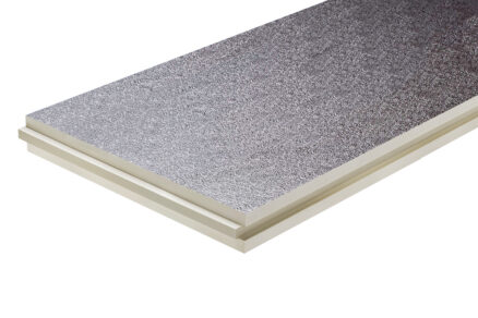 Detail izolační desky puren® Compact s povrchem z hliníkové fólie a perem-drážkou pro snadnou montáž