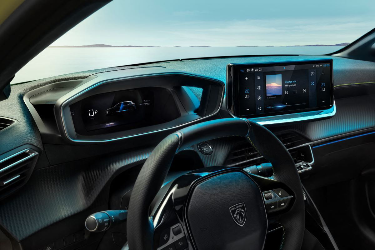 Detail přístrojové desky a infotainment systému Peugeot i-Cockpit®