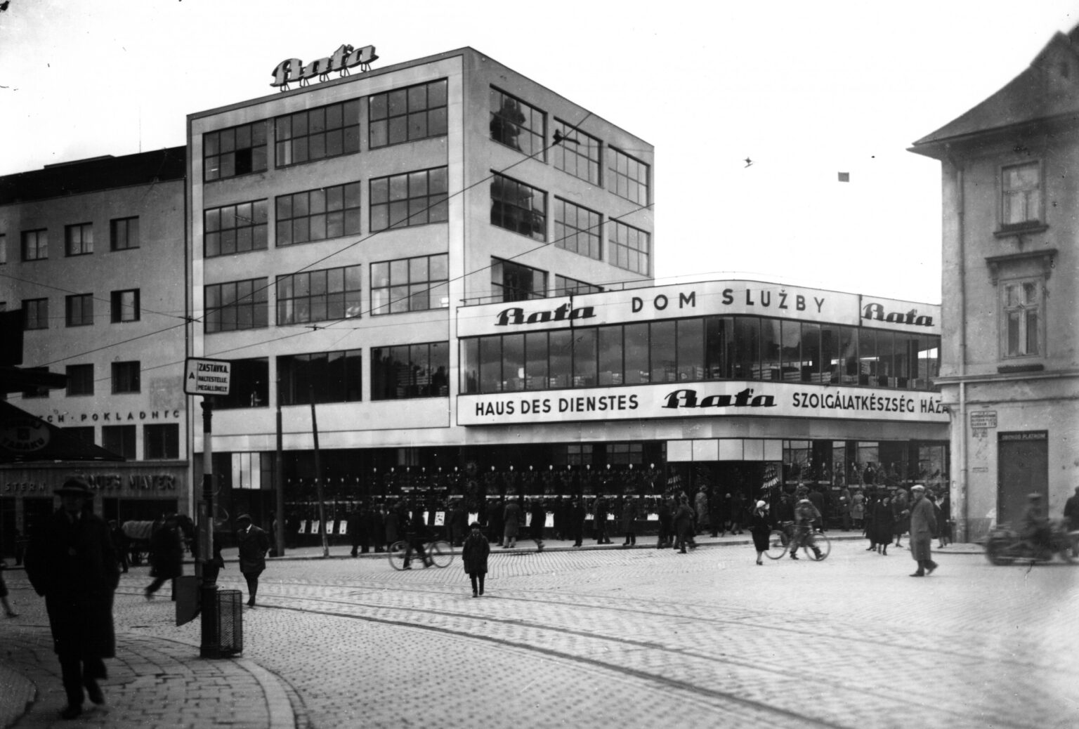 Fotografie budovy Velký Baťa z minulého století