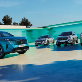Modely Peugeot 3008 a 508 HYBRID připravené k testovacím jízdám
