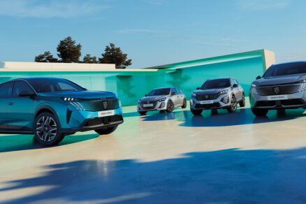 Modely Peugeot 3008 a 508 HYBRID připravené k testovacím jízdám