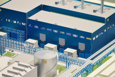 Detailní pohled na hlavní strojovnu nové paroplynové teplárny v Mělníku s plynovými turbínami a technologickým zázemím.