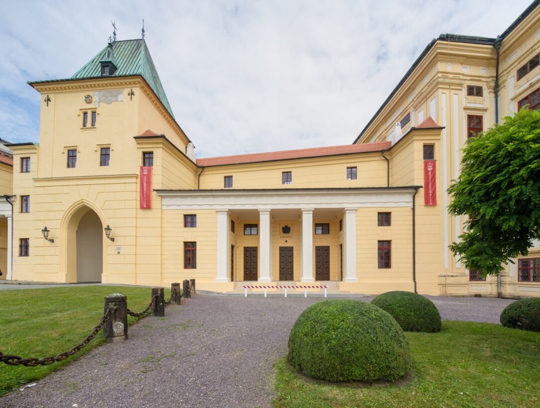 Obnova Mlýnské brány s trafostanicí