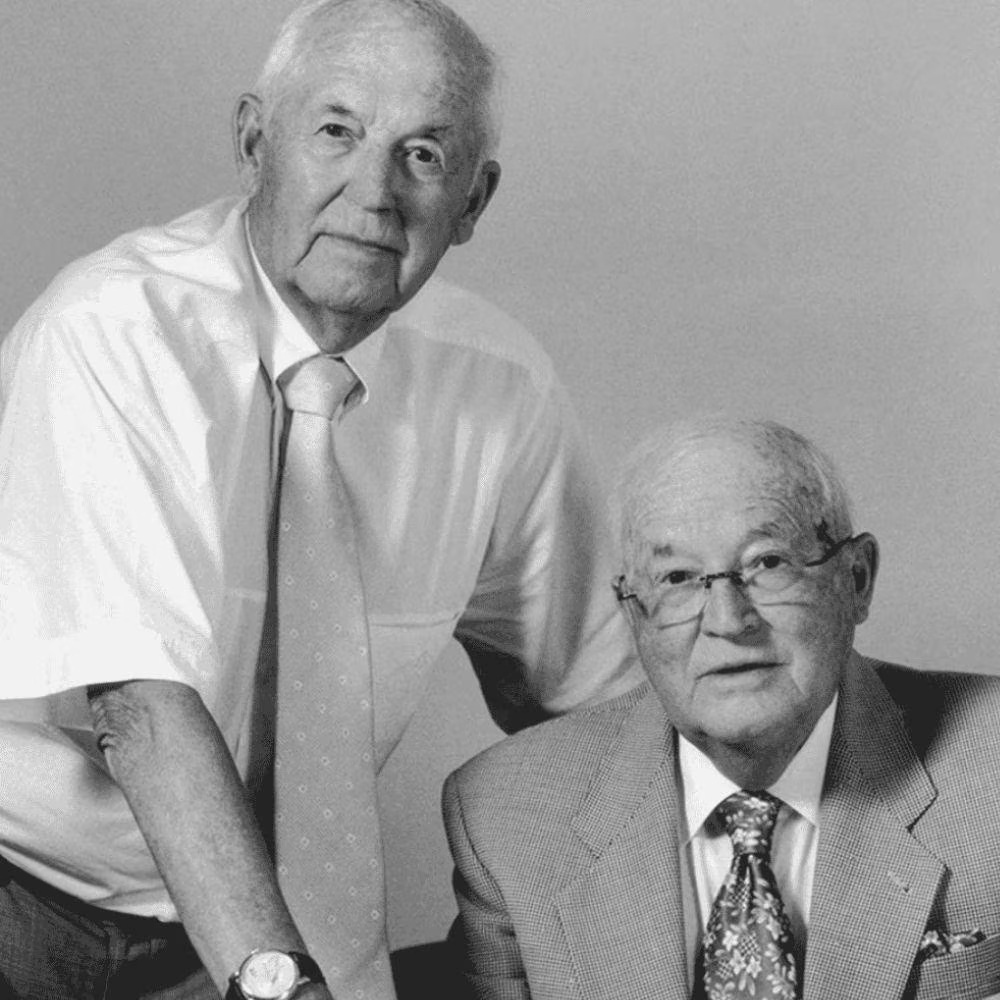 Zakladatelé Hager Group – Oswald a Hermann Hager