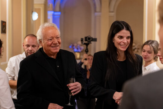 Serge Borenstein s doprovodem, Karlin Group