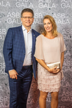Marcela Kolářová s doprovodem, DELTA Group CZ