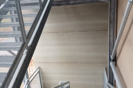 Detail schodišťového podlaží s opláštěním CETRIS® na ocelové konstrukci