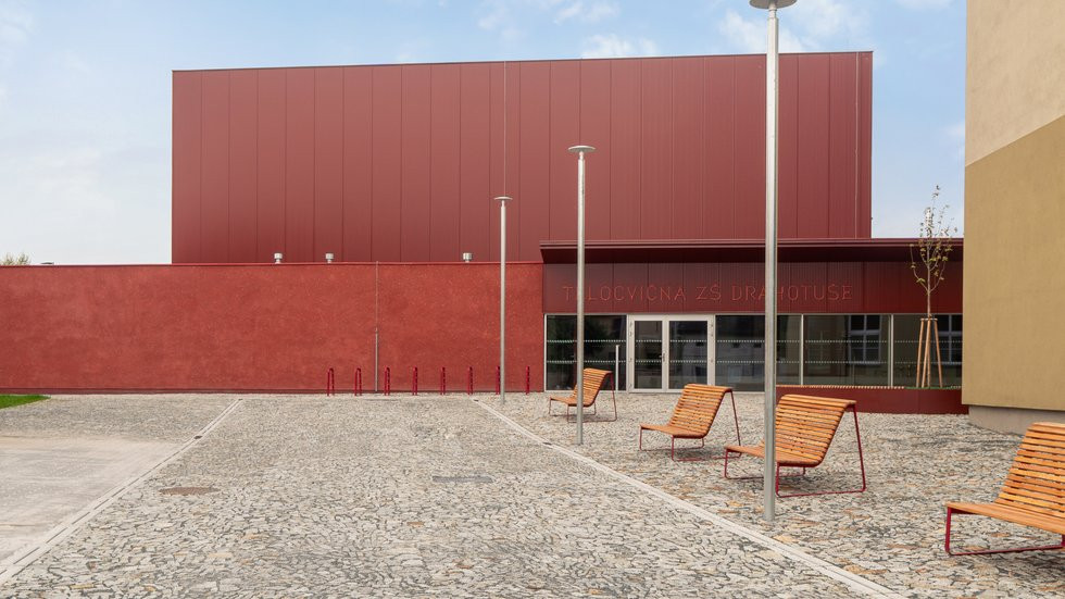 Přístavba tělocvičny v Drahotuších